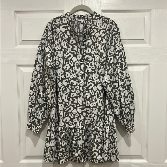 ELIZABETH AND JAMES Drop Waist Dress Womens Animal Print Size Medium - Picture 1 of 8